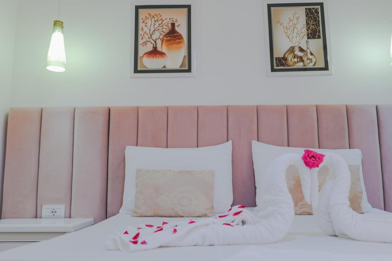 Eleni Guest House Sarande Exterior photo