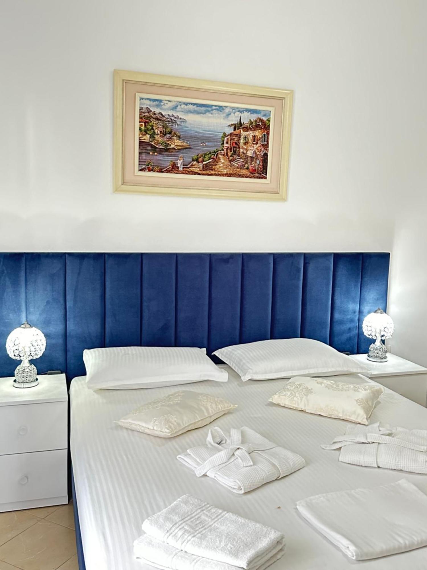 Eleni Guest House Sarande Exterior photo