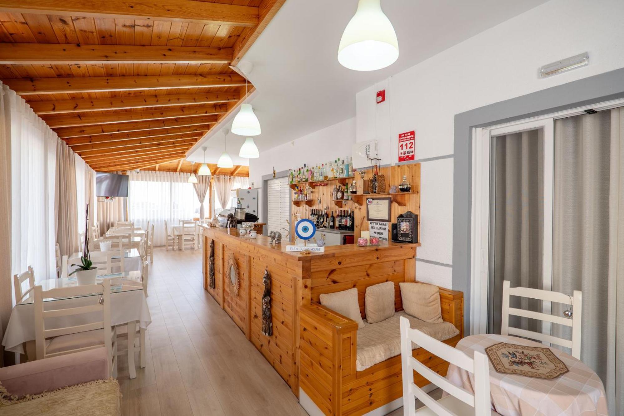 Eleni Guest House Sarande Exterior photo